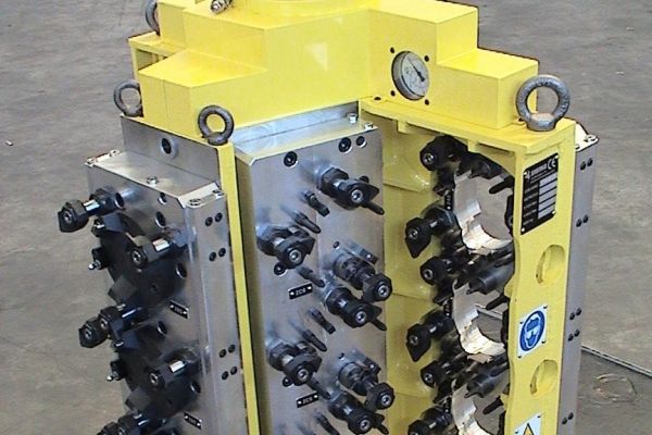 Attrezzatura per lavorazione su Centro di Lavoro Orizzontale a 4 assi